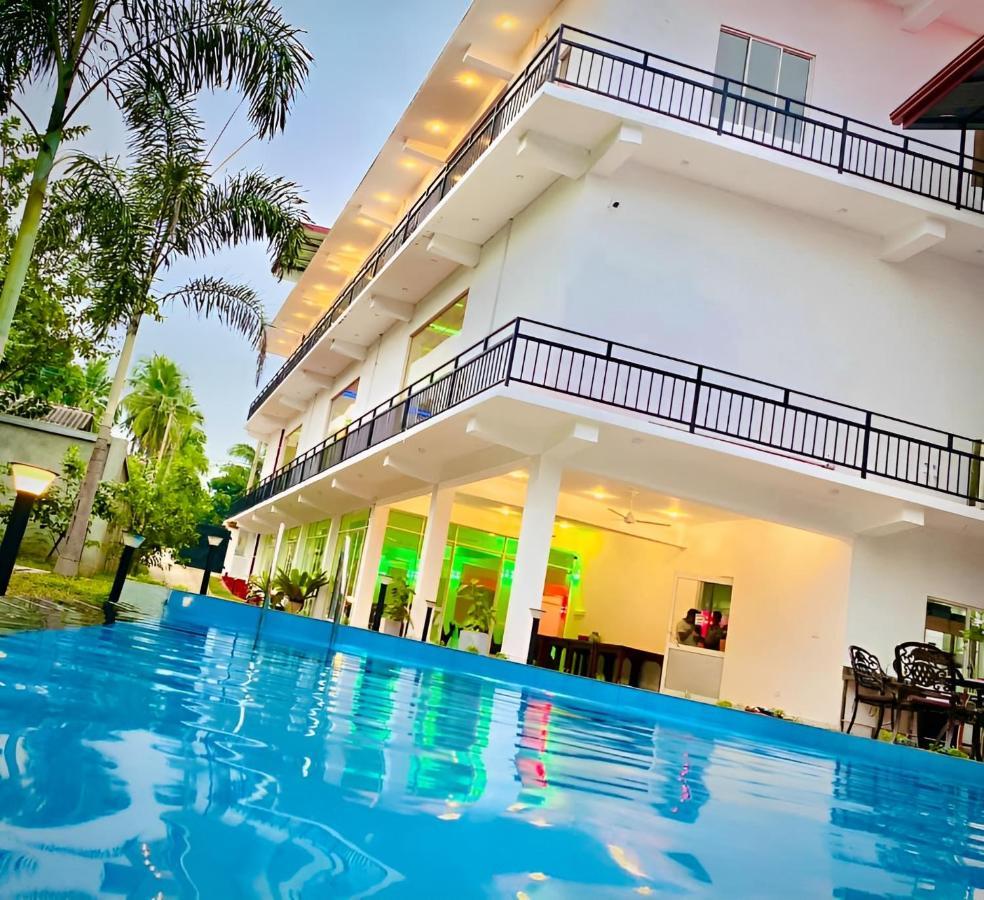 Hotel Summer Haven Polonnaruwa Exterior photo